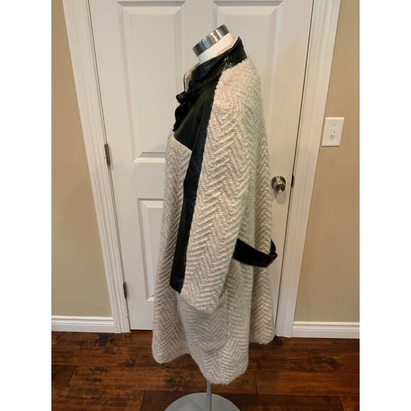 Rebecca Minkoff Gray Knit Wool Long Coat w/ Leather Panels, Size Large - Picture 5 of 9